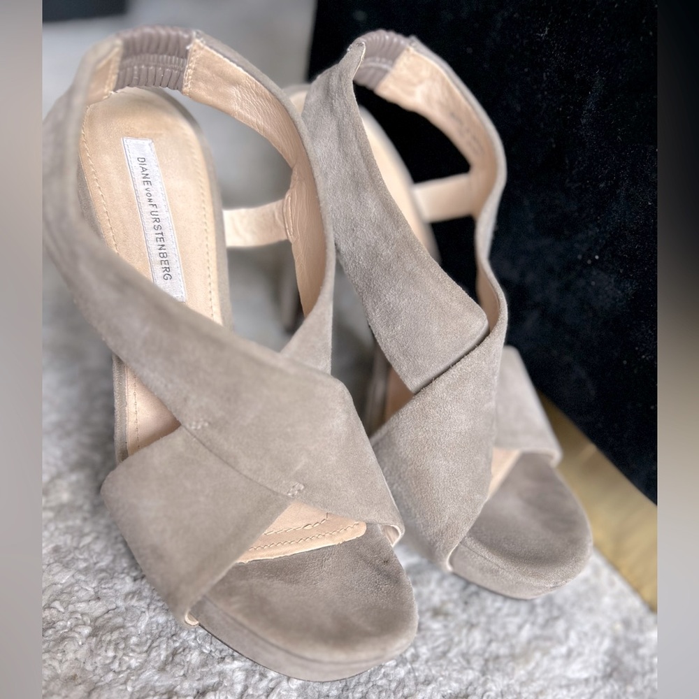 Diane von Furstenberg Heel